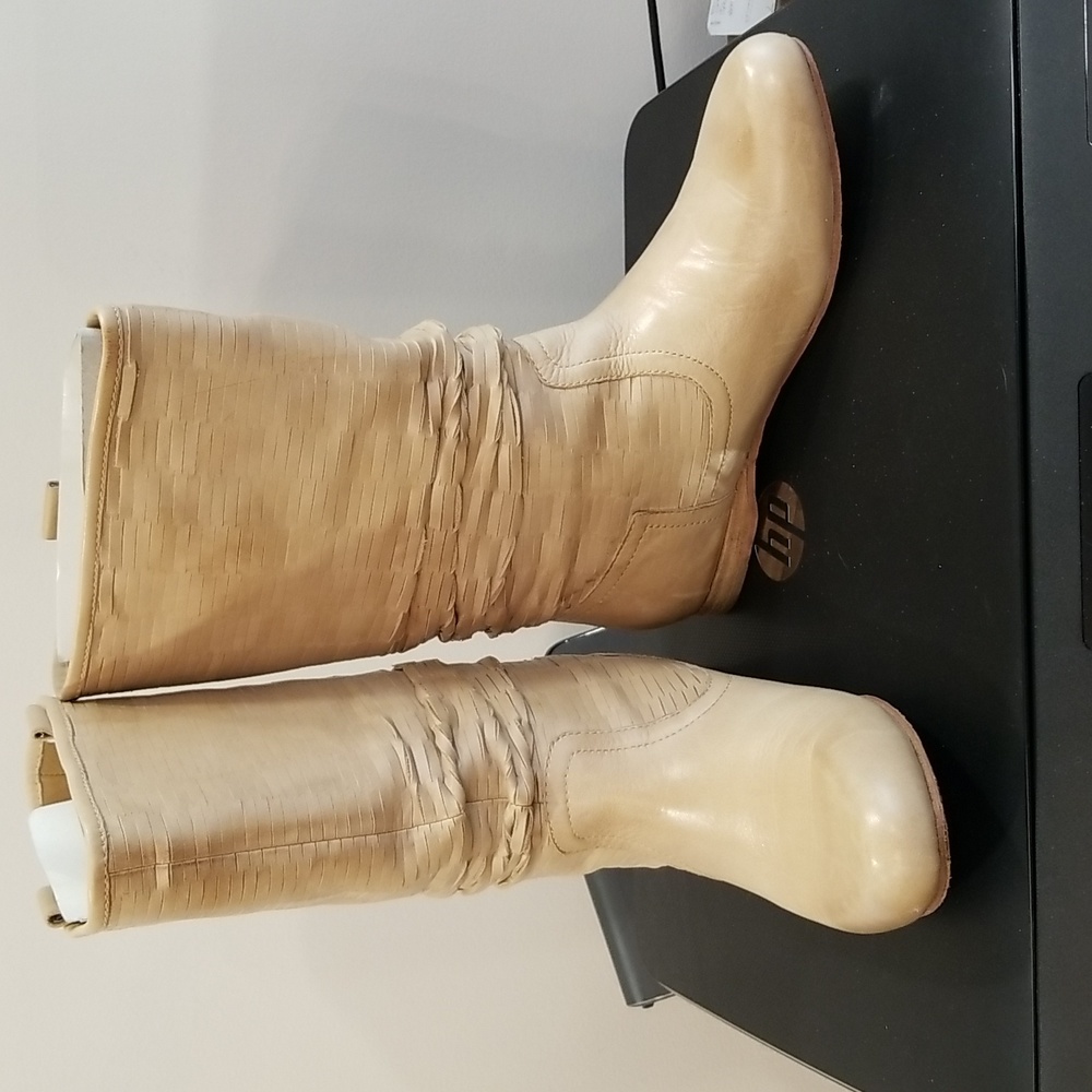 Mea Shadow Leather Camel Mid Calf    Boot.